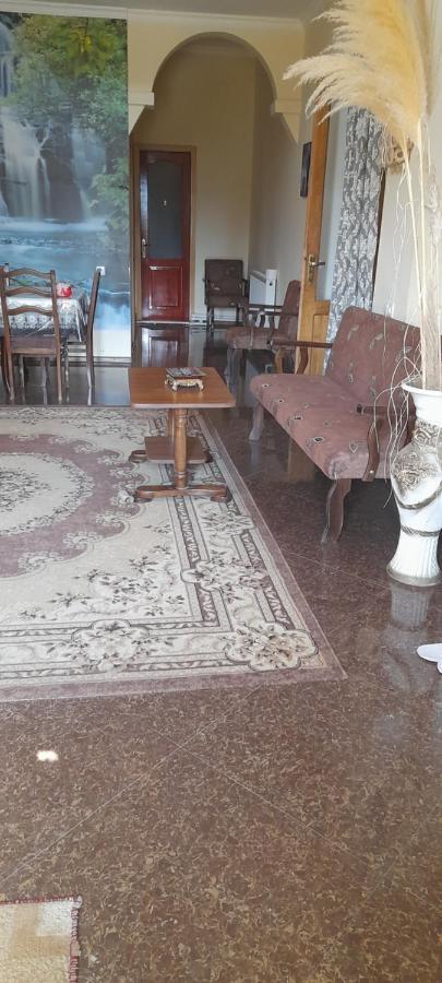 Nona Guest House Shilda エクステリア 写真