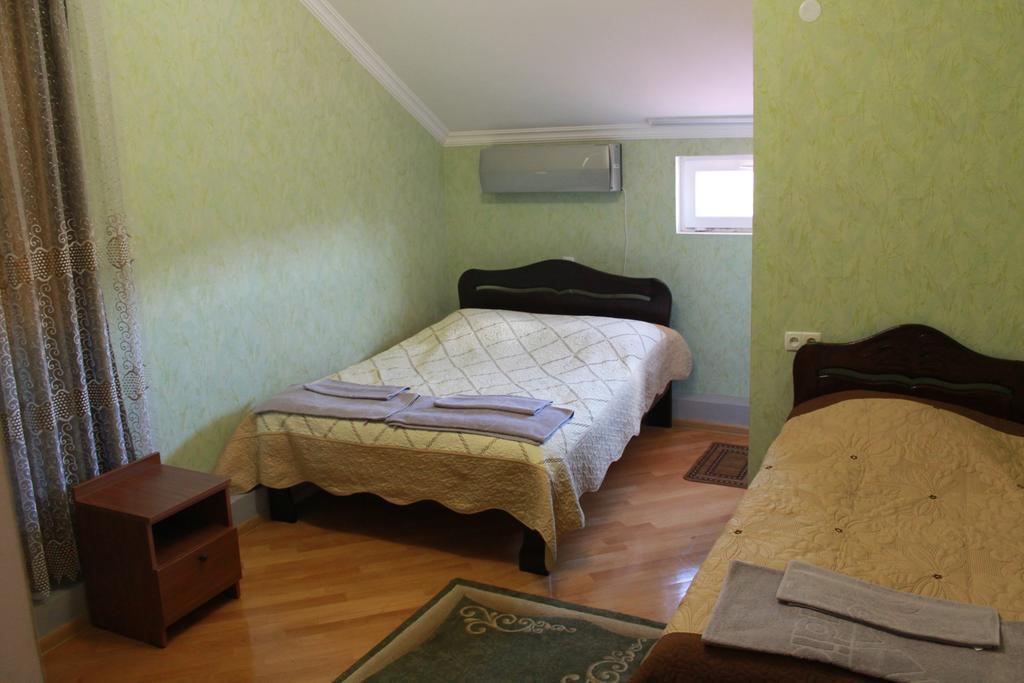 Nona Guest House Shilda エクステリア 写真