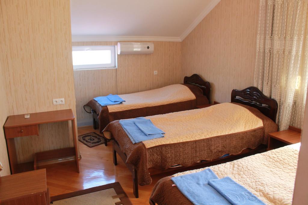 Nona Guest House Shilda エクステリア 写真